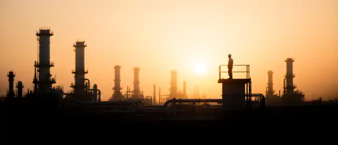 Курс на стабилизацию: ключевые игроки ОПЕК+ расширяют нефтяные квоты
